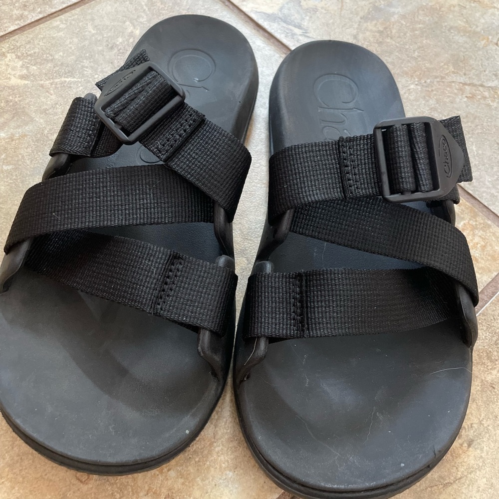 Chaco black slides
